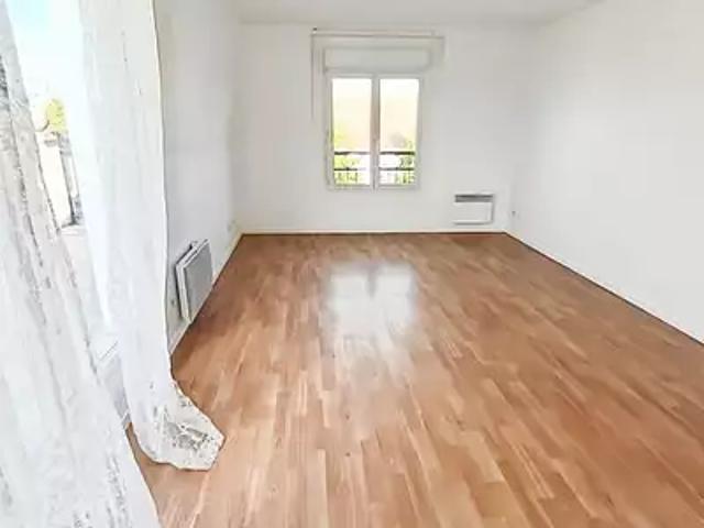 Crépy en Valois 60800 Location appartement 2 pièces t2 balcon