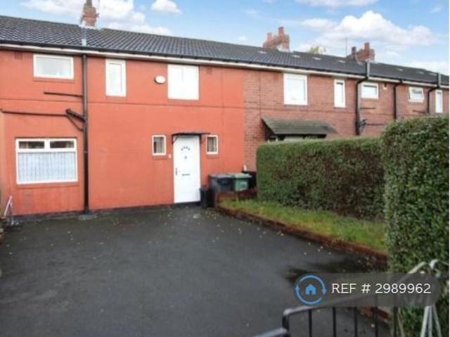 Crescent Avenue, Leeds, LS26 3 bed terraced house to rent £1,100 pcm £254 pw