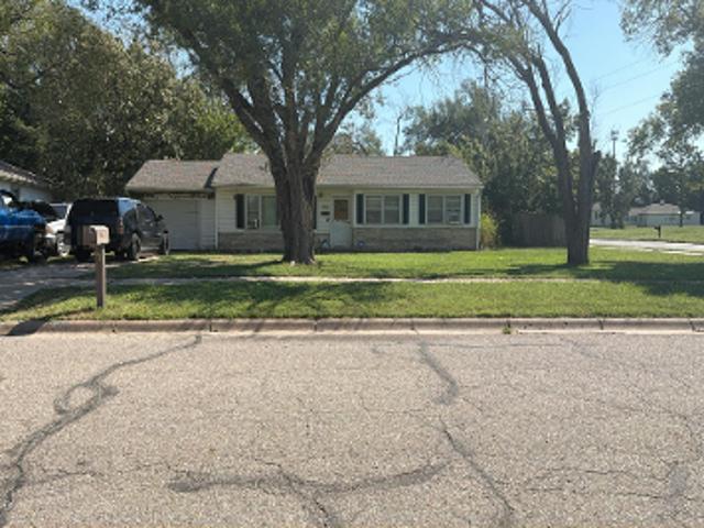 Crescent Dr