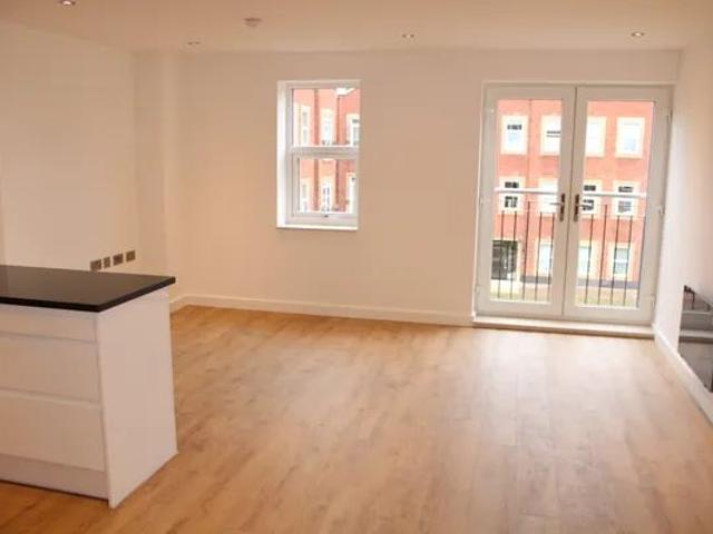 Crescent House, Rugby, CV21