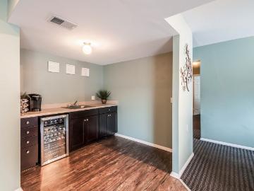 Crescent Pointe 2 Bedroom Apartment for Rent at 6 Brubar Ct, Lochearn, MD 21207 Lochearn