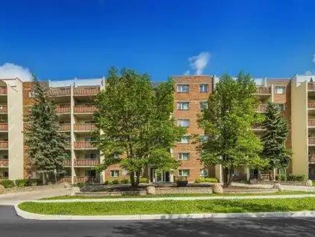 Crescent Ridge Towers