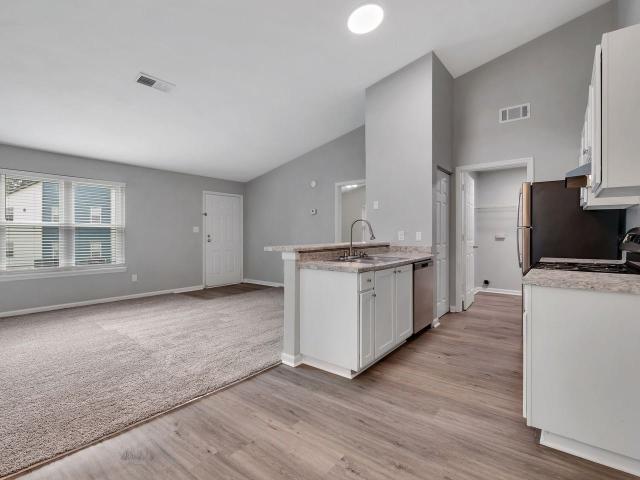 Crescent Ridge Apartments 3 Bedroom Apartment for Rent at 3801 Mission Trace Blvd, Tallahassee, FL 32303