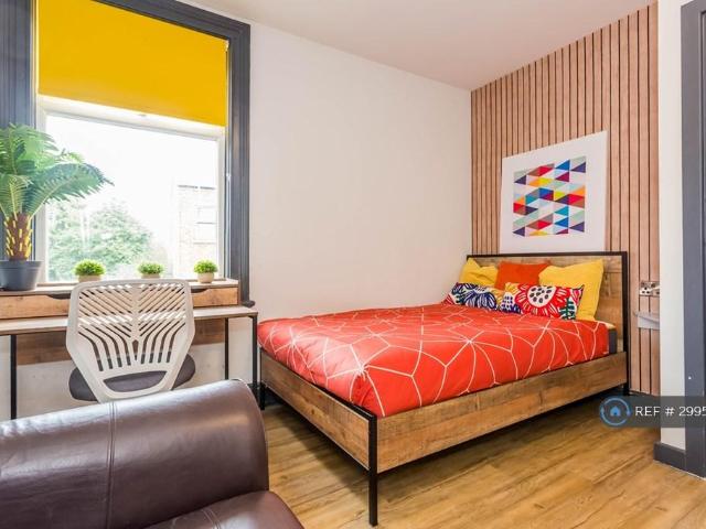 Crescent Road, Middlesbrough, TS1 1 bed in a house share to rent £570 pcm £132 pw