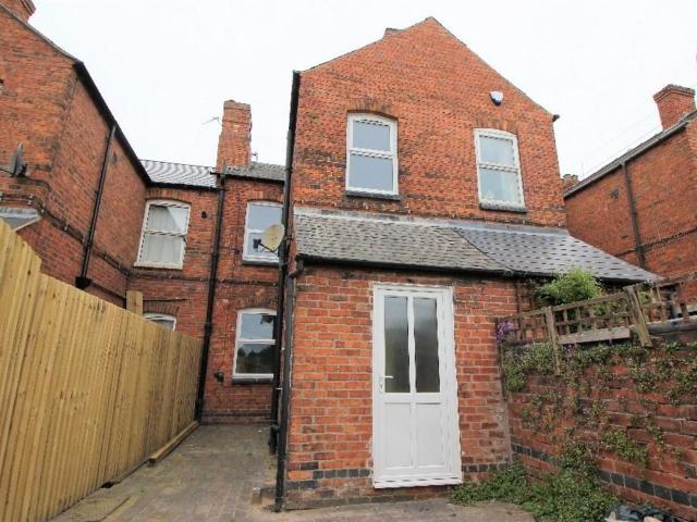 Crescent Road NG16, 2 bed terraced house to rent, £775 pcm | PrimeLocation