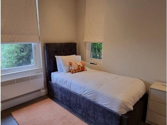 Crescent Road, Bournemouth BH2, Studio to rent, £799 pcm | PrimeLocation