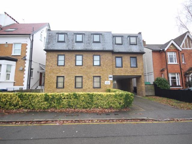 Crescent Road, Bromley BR1, 1 bed flat to rent, £1,350 pcm | PrimeLocation
