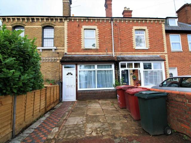 Crescent Road, Reading 4 bed terraced house to rent £2,200 pcm £508 pw