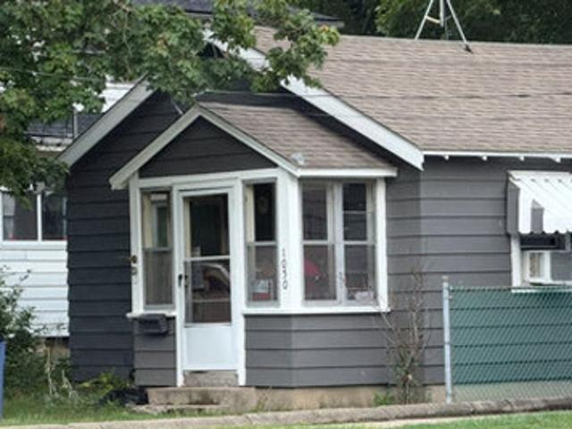 Crescent St NE