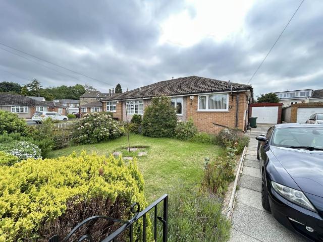 Creskeld Way, Allerton, Bradford BD15, 2 bed bungalow to rent, £1,000 pcm | PrimeLocation