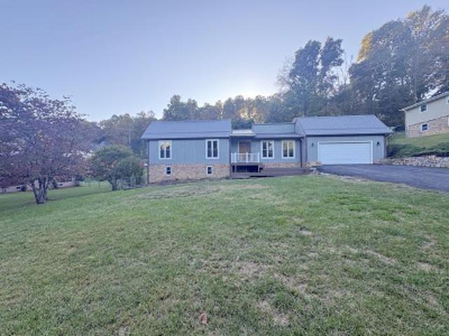 Cresswood Dr