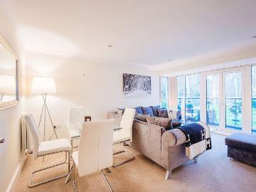 Creswell Drive, Park Langley, Beckenham BR3, 2 bed flat to rent, £3,400 pcm | PrimeLocation