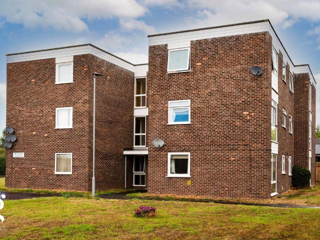 Crest Court, Bobblestock, Hereford HR4, 1 bed flat to rent, £725 pcm | PrimeLocation