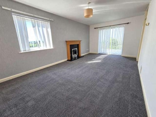 Crest Court, Bobblestock, Hereford, HR4