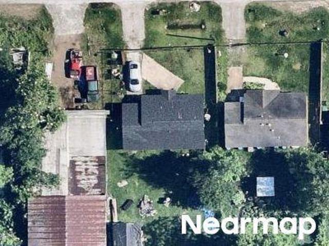 Crestview Dr