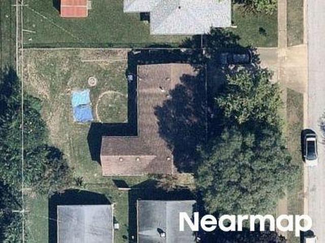 Crestview Dr