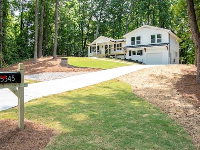 Crestview Dr, Acworth, Home For Sale