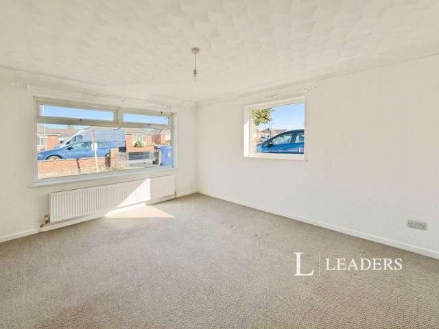 Crestview Drive, Lowestoft, NR32