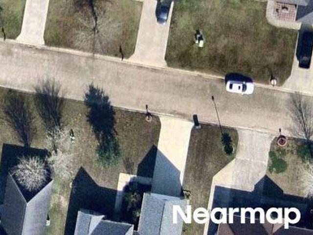 Crestway Ave