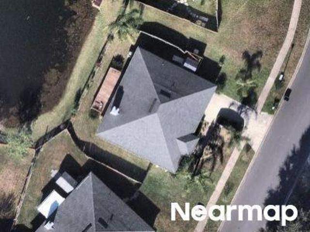 Crestwick Dr E