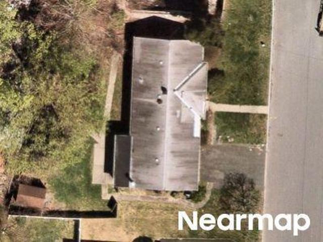 Crestwood Ave