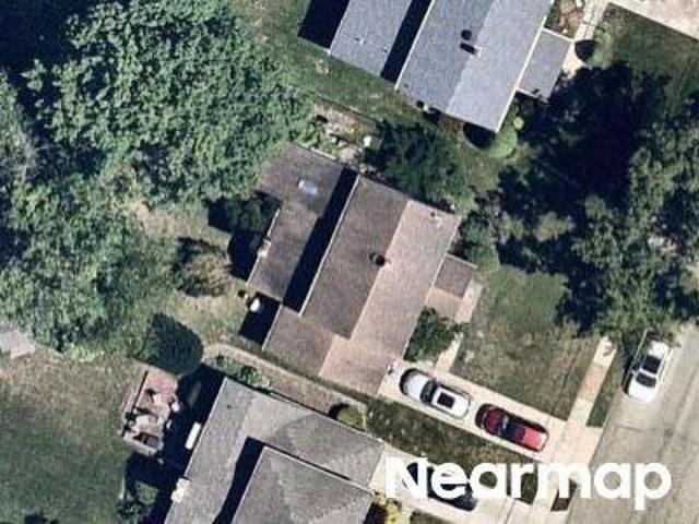 Crestwood Ave