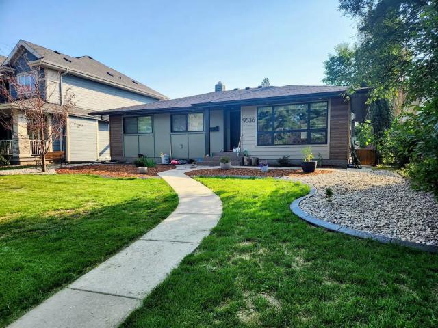 Crestwood Executive Bungalow Fully Renovated