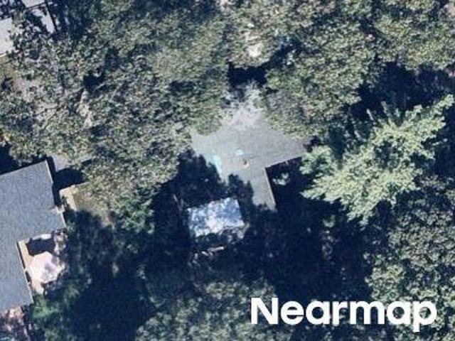 Crestwood Ln