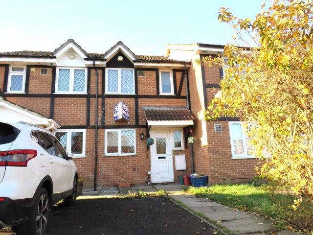 Crestwood Way, Hounslow TW4 2 bed terraced house to rent £1,800 pcm £415 pw