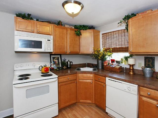 Crestwood Townhomes