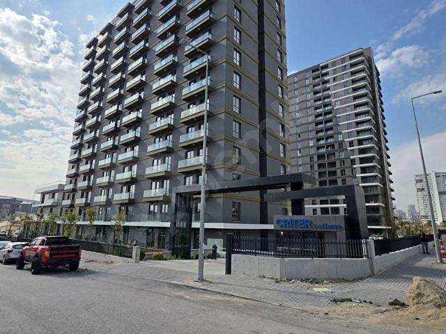 CRITER RESIDENCE'DA 1+1 EN ÜST KAT, MANZARALI KİRALIK OFİS