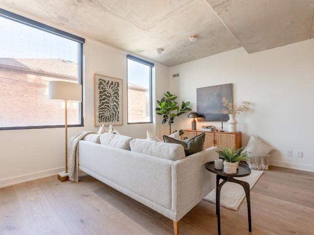 Cricket Park Phase One 1 Bedroom Apartment for Rent at 7 Fairbank Ave, Toronto, ON M6E 3Y5 Briar Hill Belgravia