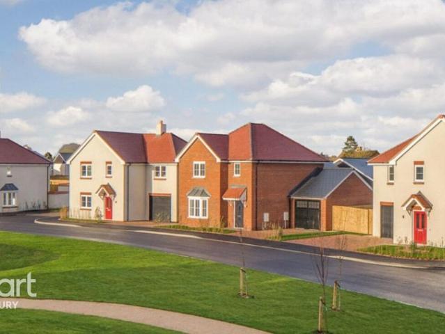 Cricketers Way, AYLESBURY 4 bed detached house to rent £2,250 pcm £519 pw