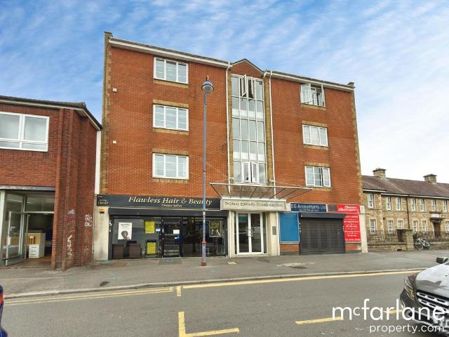 Cricklade Road, Swindon SN2 2 bed apartment to rent £1,000 pcm £231 pw