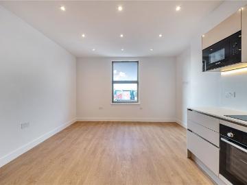 Cricklewood Broadway, London NW2, 3 bed flat to rent, £2,750 pcm | PrimeLocation