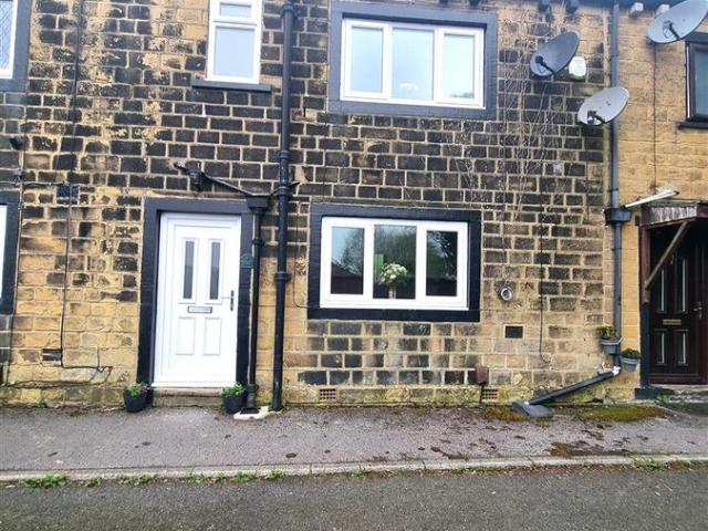Crimbles Road, Pudsey LS28, 2 bed terraced house to rent, £950 pcm | PrimeLocation