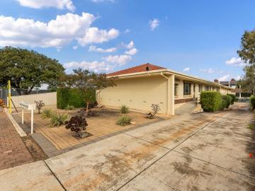 Crisp Contemporary Living in Connected Lifestyle Corridor