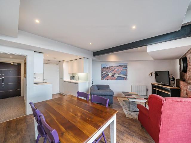 Crispin Lofts, New York Road, Leeds, West Yorkshire LS2, 2 bed flat to rent, £1,300 pcm | PrimeLocation