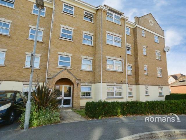 Crispin Way, Uxbridge, UB8 1 bed in a house share to rent £900 pcm £208 pw