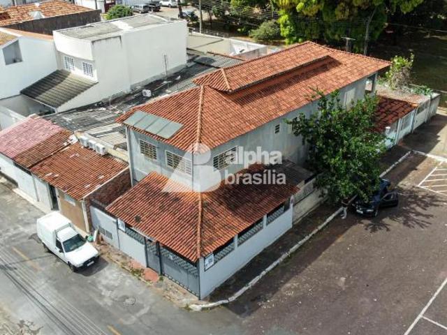 CRUZEIRO VELHO QD. 07 BLOCO J SOBRADO VAZADO COM VISTA LIVRE E VENTILAÇÃO CRUZADA