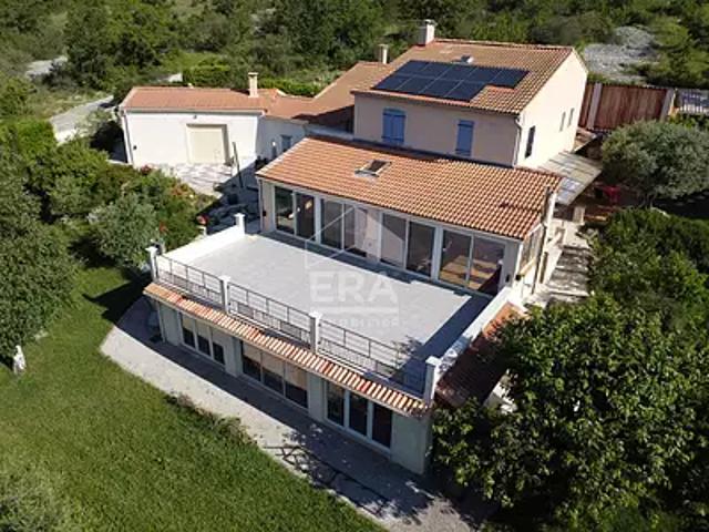 Cruis 04230 Achat / Vente maison 7 pièces t7 parking