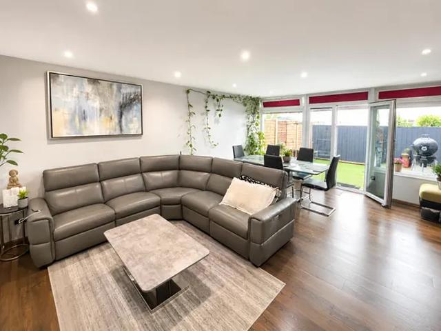 Crummock place, MK2