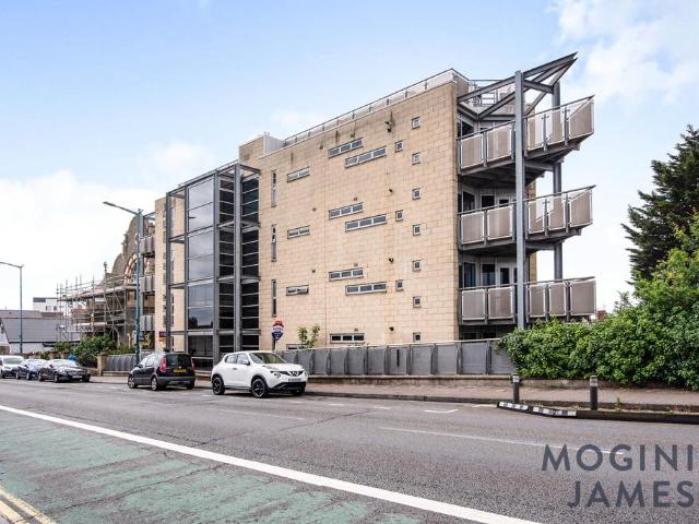 Crwys Road, Cardiff, CF24 1 bed flat to rent £1,000 pcm £231 pw