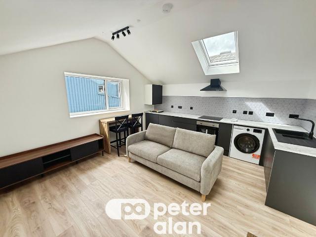 Crwys Road, Cardiff CF24, 1 bed flat to rent, £1,250 pcm | PrimeLocation