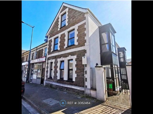 Crwys Road, Cardiff CF24, 2 bed flat to rent, £1,350 pcm | PrimeLocation