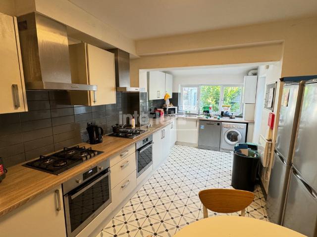 Crwys Road, Property #6853