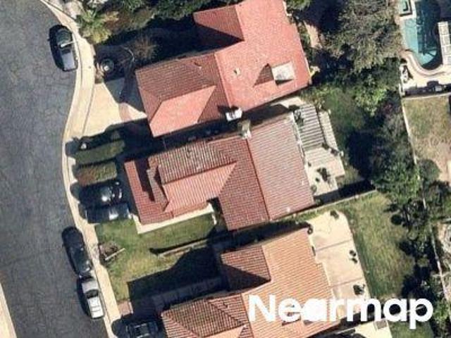 Crystal Ridge Ln