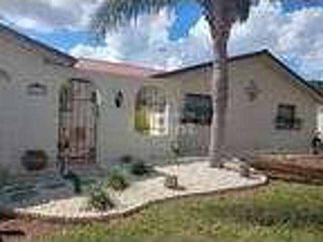 Crystal River 3 bedrooms 2 full baths house in Indian Waters