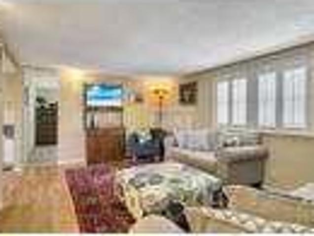 Crystal River 3 bedrooms 2 full baths waterfront home