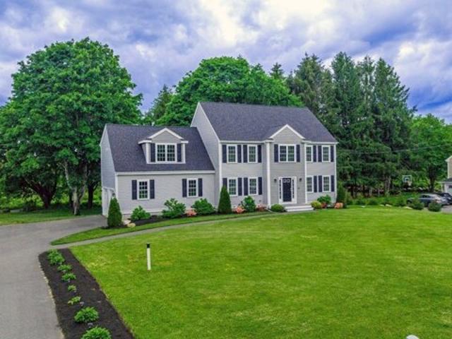 Crystal Spring Rd, Mattapoisett, Home For Sale